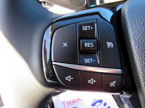 Used 2022 Ford Escape SE w/ SE Sport Appearance Package image 12