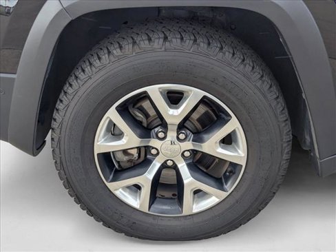 Used 2015 Jeep Cherokee Trailhawk w/ Comfort/Convenience Group image 23