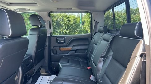Used 2018 Chevrolet Silverado 1500 High Country image 28