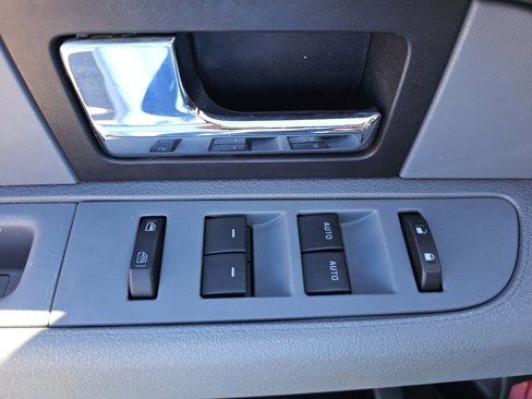 Used 2013 Ford F150 XLT w/ Luxury Equipment Group image 16