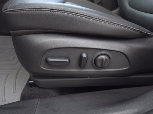 Used 2024 Buick Encore GX Sport Touring w/ Experience Buick Package image 11