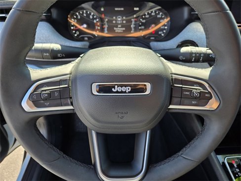 Used 2024 Jeep Compass Latitude image 20