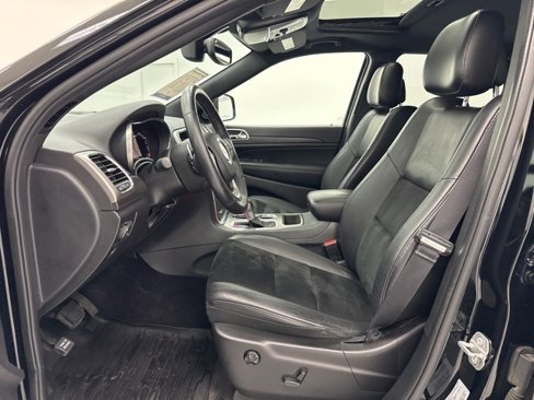 Used 2017 Jeep Grand Cherokee Altitude image 23