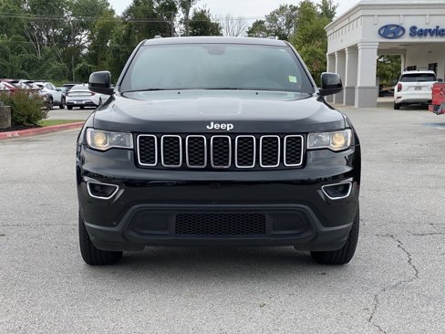 Used 2018 Jeep Grand Cherokee Laredo image 2
