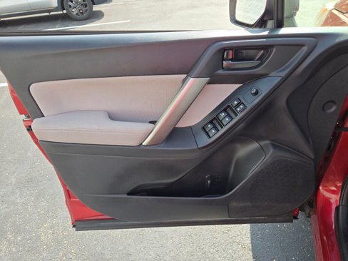 Used 2015 Subaru Forester 2.5i image 19