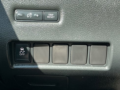 Used 2015 Nissan Murano SV w/ Premium Package image 55