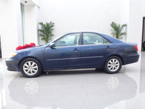 Used 2002 Toyota Camry XLE image 8