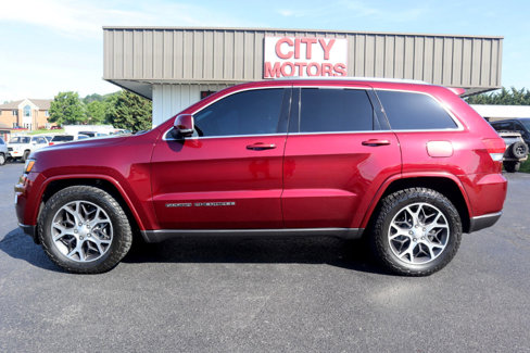 Used 2018 Jeep Grand Cherokee Limited image 10