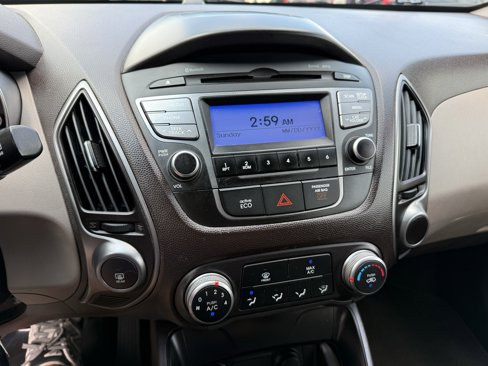 Used 2015 Hyundai Tucson GLS image 18