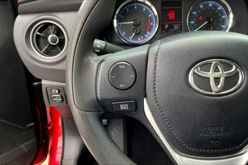 Used 2019 Toyota Corolla LE image 22