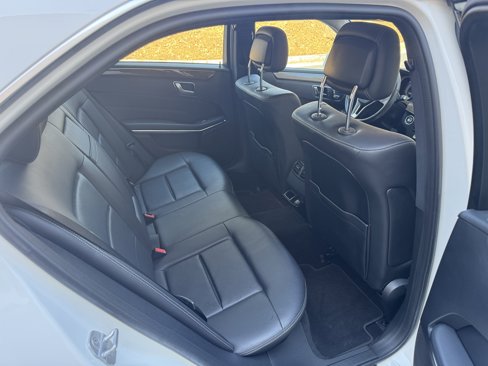 Used 2014 Mercedes-Benz E 350 Sedan image 4