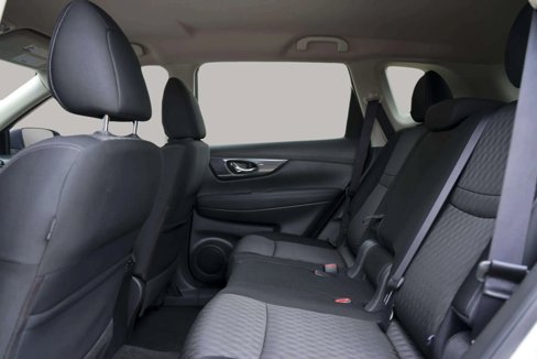 Used 2017 Nissan Rogue SV w/ SV Premium Package image 23