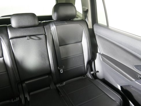 Used 2020 Volkswagen Tiguan SEL image 14