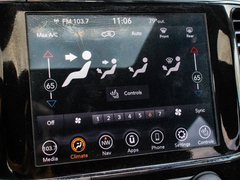 Used 2021 Jeep Grand Cherokee Limited image 23