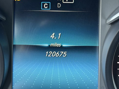 Used 2020 Mercedes-Benz GLC 300 image 21