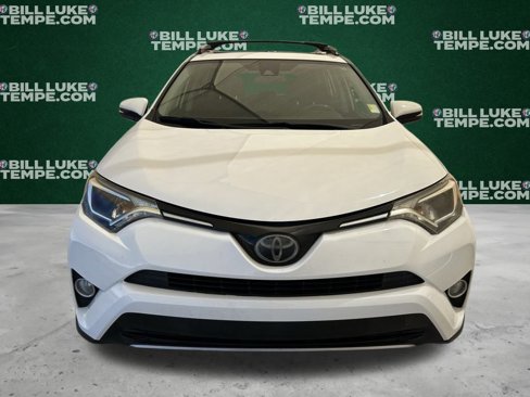 Used 2018 Toyota RAV4 XLE image 9