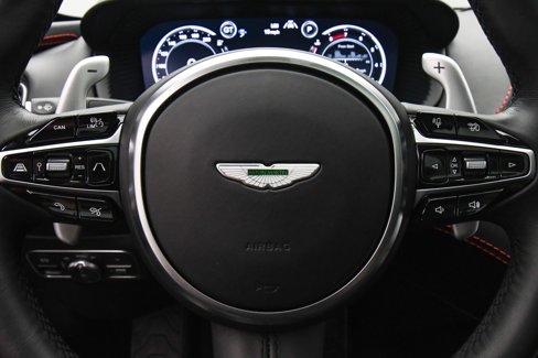 Used 2021 Aston Martin DBX image 37