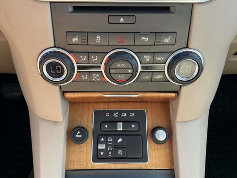 Used 2014 Land Rover LR4 HSE LUX image 22