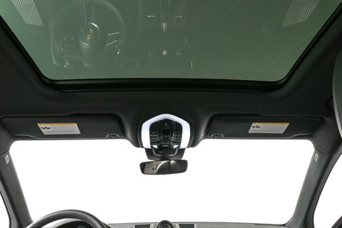 Certified 2025 Porsche Macan image 21