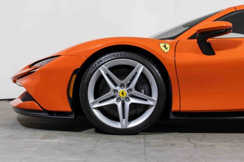 Used 2024 Ferrari SF90 Spider image 21