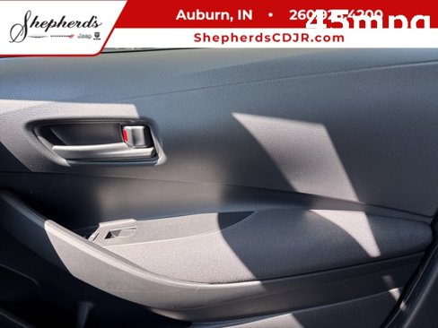 Used 2024 Toyota Corolla LE image 21