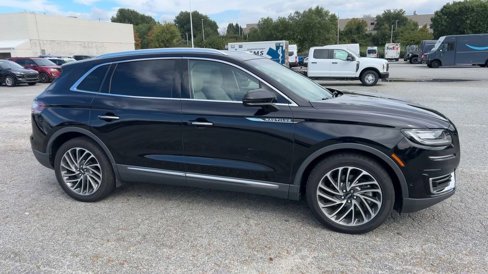 Used 2020 Lincoln Nautilus Reserve w/ Equipment Group 201A image 13