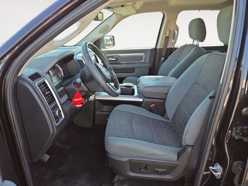 Used 2018 RAM 1500 Classic SLT image 16