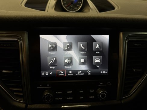 Certified 2018 Porsche Macan Sport Edition image 16