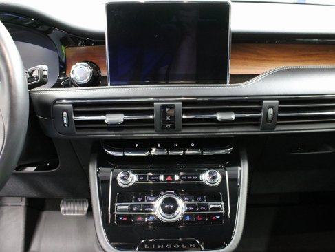 Used 2022 Lincoln Corsair Reserve w/ Elements Package image 14
