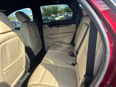 Used 2017 Cadillac XT5 Luxury w/ Driver Awareness Package image 23
