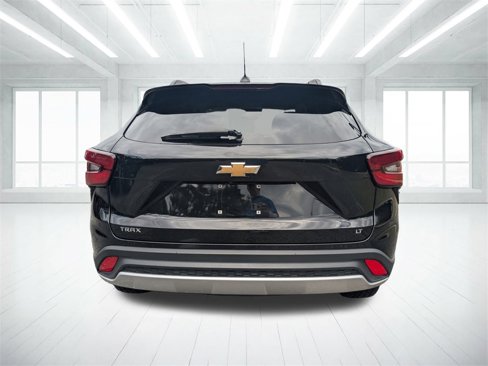 Used 2024 Chevrolet Trax LT image 4