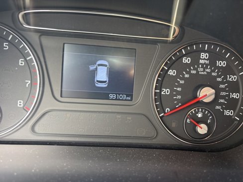 Used 2019 Kia Sorento LX w/ LX Convenience Package image 5