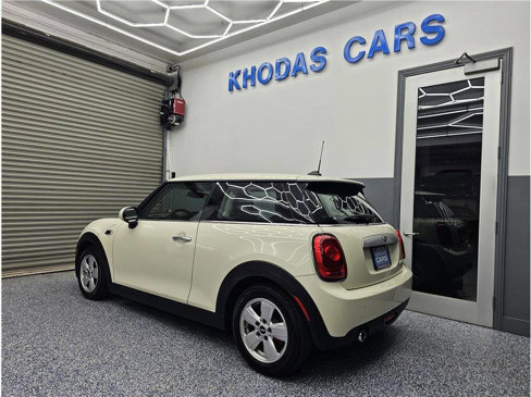 Used 2014 MINI Cooper 2-Door Hardtop image 3