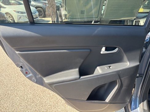 Used 2016 Kia Sportage LX image 19