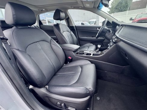 Used 2016 Kia Optima EX w/ Premium Package image 18
