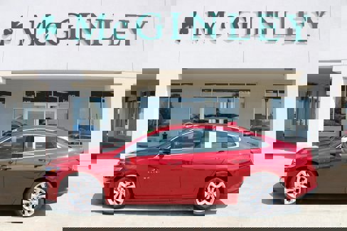 Used 2024 Chevrolet Malibu LT image 1