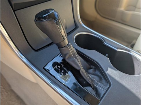 Used 2017 Toyota Camry XLE image 23