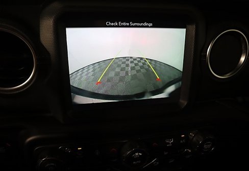 Used 2019 Jeep Wrangler Unlimited Sahara image 11