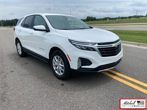 Used 2022 Chevrolet Equinox LT image 1