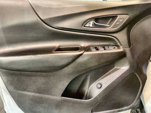 Used 2020 Chevrolet Equinox LT image 21