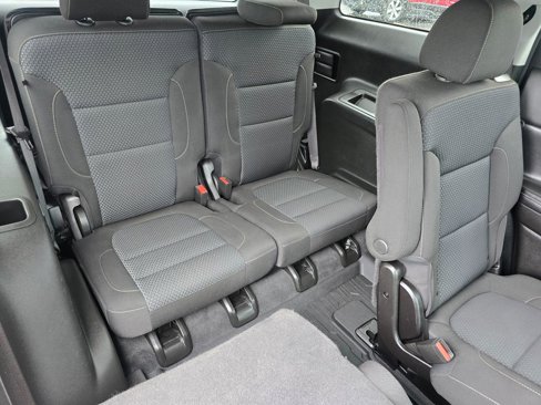 Used 2022 GMC Acadia SLE w/ Driver Convenience Package image 19