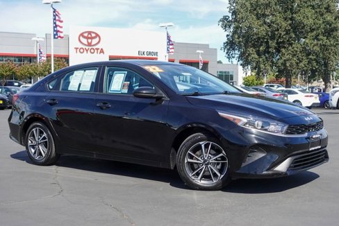 Used 2022 Kia Forte LXS image 8