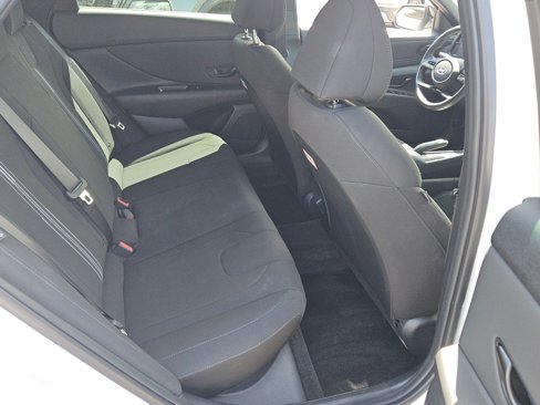 Certified 2025 Hyundai Elantra Sport image 20