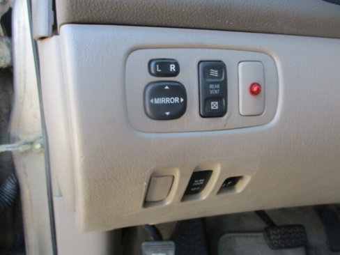 Used 2008 Toyota Sienna LE image 29