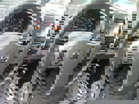 Used 2020 Nissan Frontier SV w/ SV Utility Package image 19
