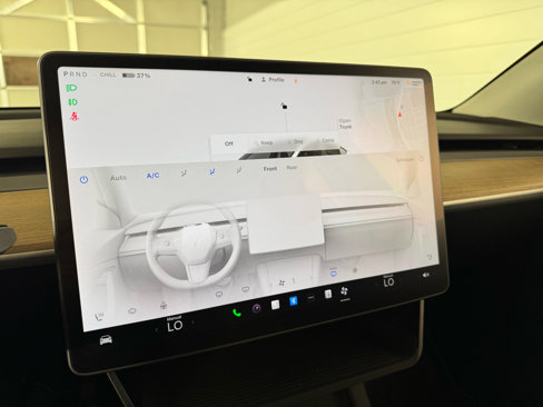 Used 2023 Tesla Model Y AWD image 21