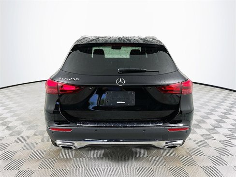 Certified 2025 Mercedes-Benz GLA 250 image 6