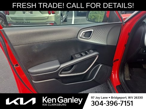 Certified 2022 Kia Soul LX w/ Technology Package image 16