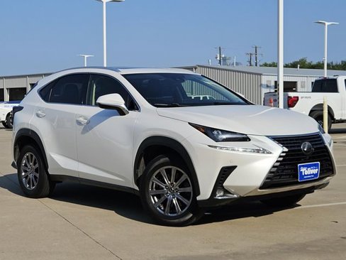 Used 2019 Lexus NX 300 FWD image 2