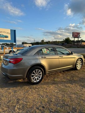 Used 2013 Chrysler 200 Touring image 10